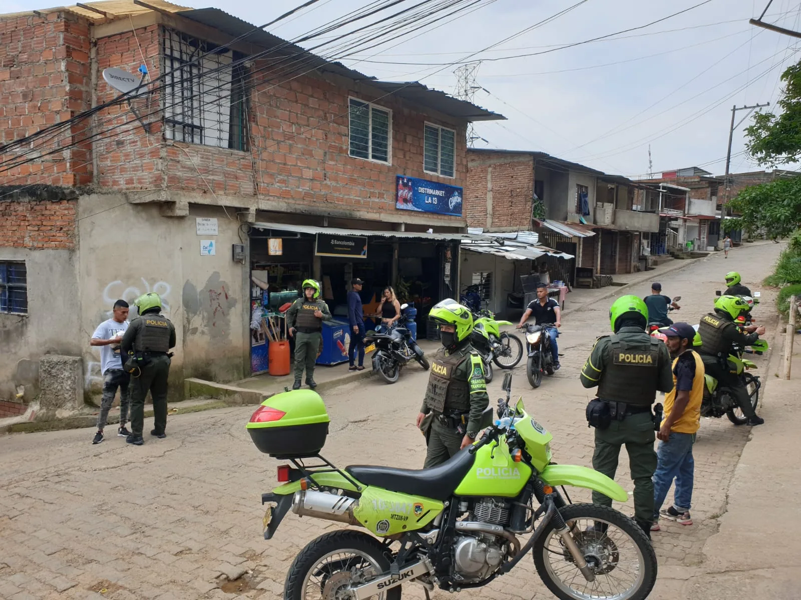 La policía en Cali desplegada "en todas partes" por el puente festivo, reforzaron operativos en Siloé