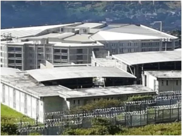 «Son cuatro»: presos se fugan de la cárcel de Pedregal en Medellín