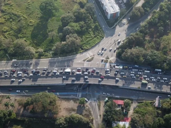 Suspensión del reversible en la Avenida Cañasgordas de Cali: la Alcaldía pospone la nueva fecha, pero no lo descarta