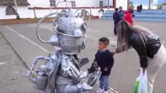 Electrón imparte pedagogía ambiental