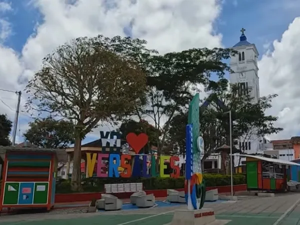 Una guía completa para explorar el municipio de Versalles, Valle del Cauca : miradores, rio y parche en cuatrimoto