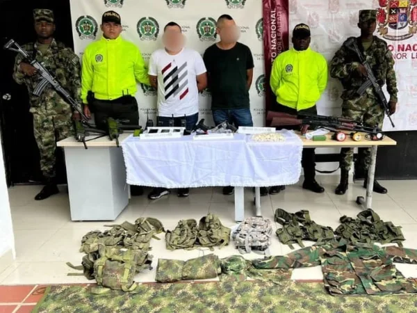 En el norte del Valle, con fusiles de madera intimidaban y amenazaban a ganaderos