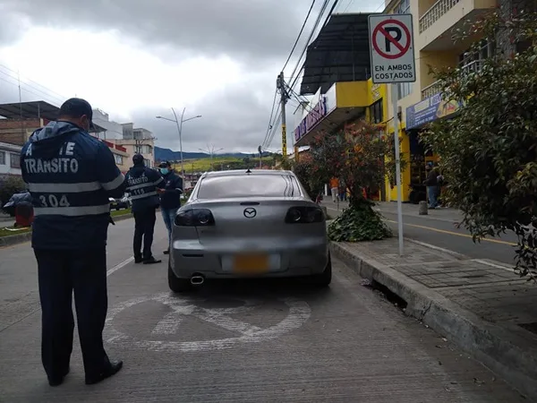 Por conducir ebrios e incumplir normas impusieron 120 comparendos en Pasto
