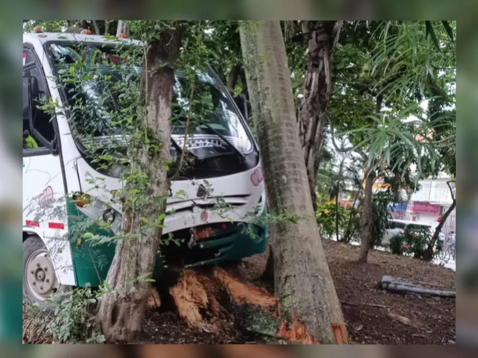 buseta escolar en Cali chocó