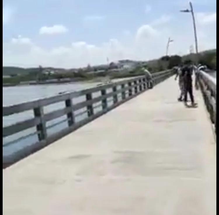 Puerto Colombia agua muelle