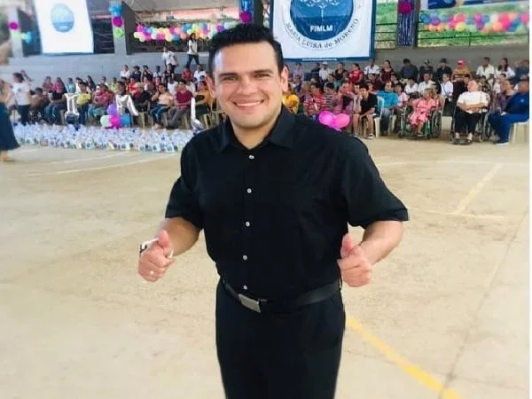 Diego Pineda, cantante de vallenato.
