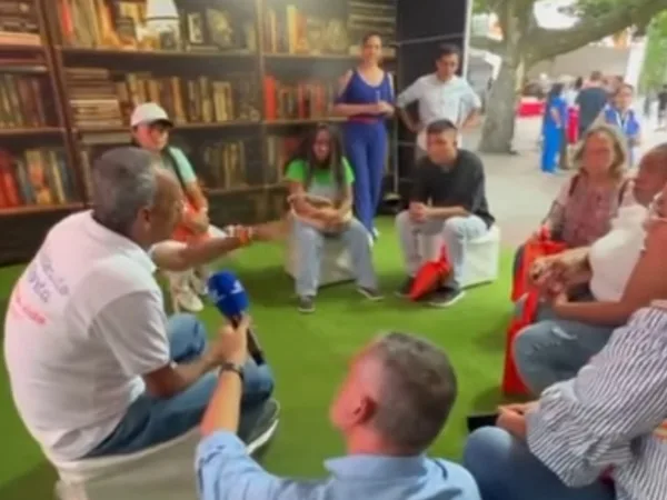 "De la Calle a la Esperanza" : Omar Sanchez y su relato para sensibilizar en la feria del libro