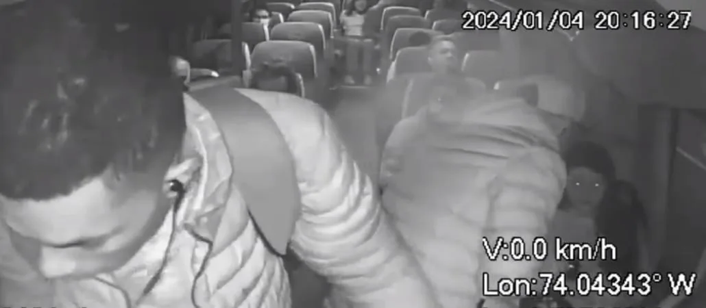 Robaron a pasajeros de un bus que iba de Bogotá a Cajicá.