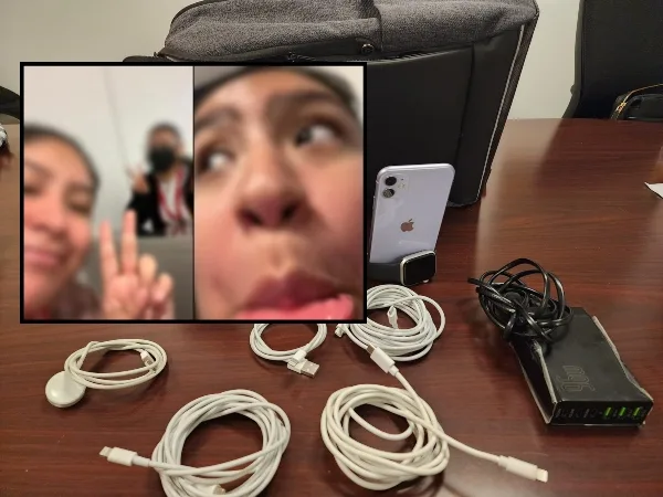 Denunció pérdida del celular, aerolínea le compró otro y hasta "despidieron" a empleadas que se fotografiaron con el móvil