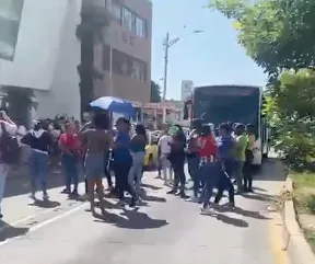 Cambio en modelo de pagos de Renta Ciudadana: aglomeración y desesperación para cobrarla