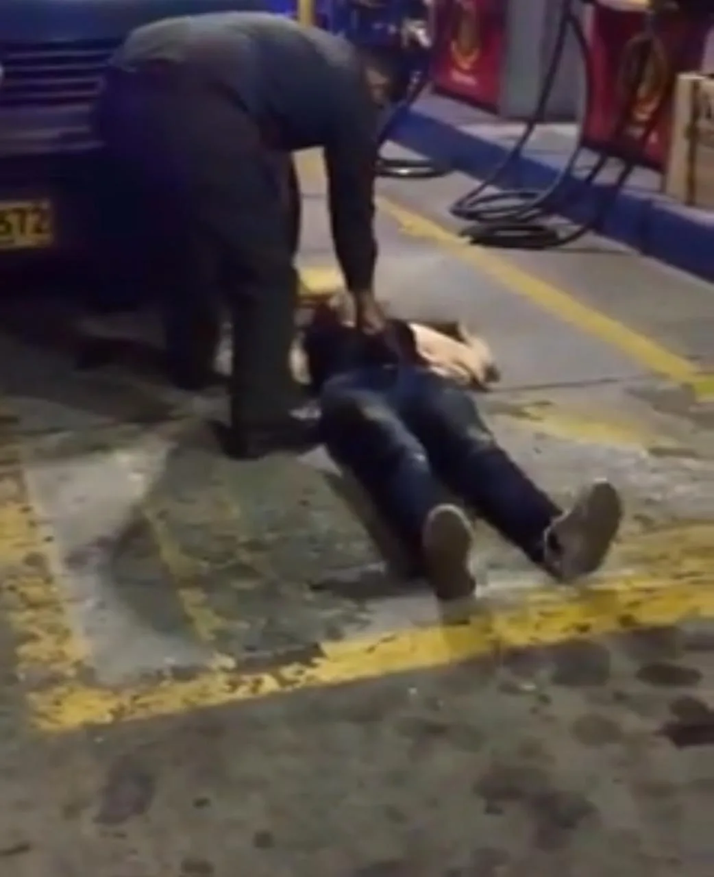 un policía