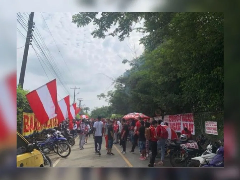 Banderazo Rojo en el América