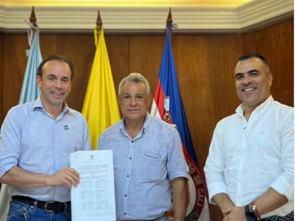 A través de redes sociales, el mandatario Alejandro Eder, indico que ya fue radicado el proyecto de acuerdo para los subsidios.