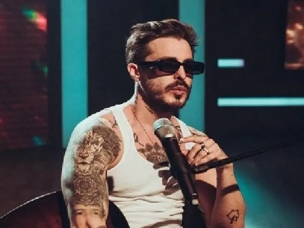 Llane, cantante colombiano.