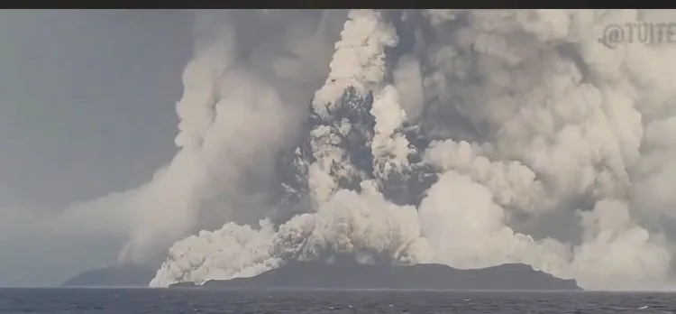 Tonga volcán erupción