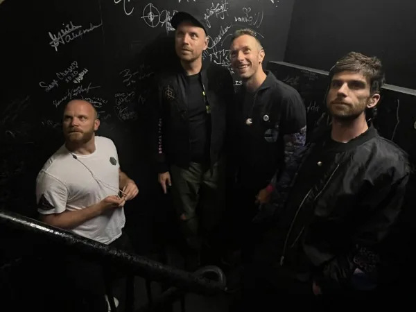 Coldplay anuncia una gira mundial de conciertos "amigable con el medioambiente"