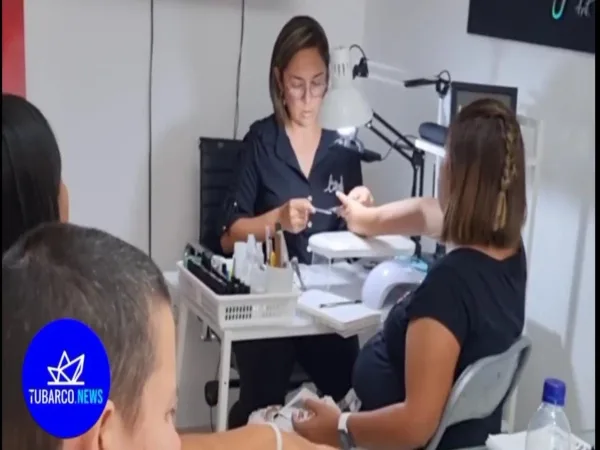 Leidy, la manicurista del Caquetá, que aplica técnicas europeas en Calipso y se creyó el cuento del empoderamiento