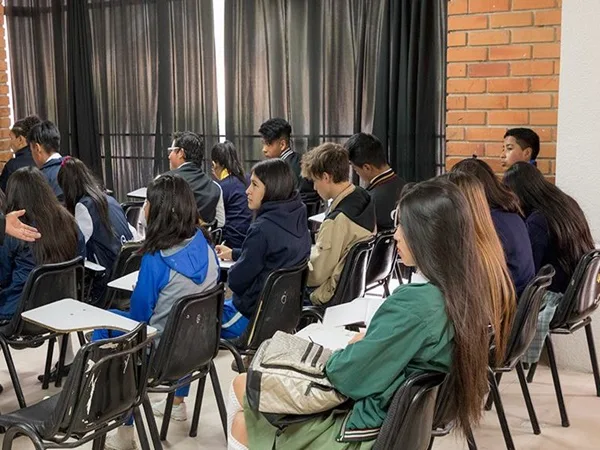 ¡Es un hecho¡ en un mes estudiantes retornarán a las clases presenciales