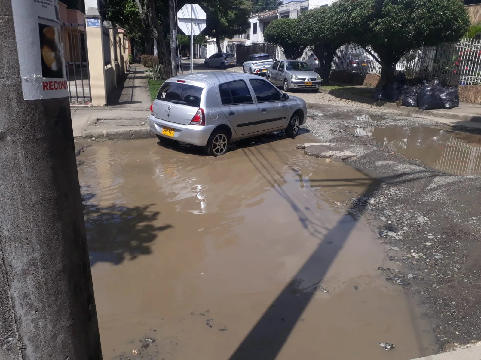 Barrio El Limonar, denuncian el mal estado de las calles, cuando llueve "parecen piscinas olímpicas"