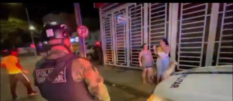 mujeres que patrullan Cali