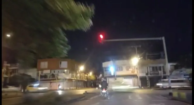 la calle 30 con Transversal 25 en Cali