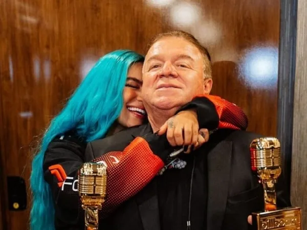Papá de Karol G y Karol G.