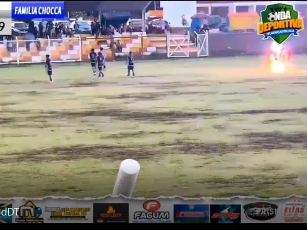 Impactantes imágenes: rayo cae en pleno partido y cobra la vida de un jugador