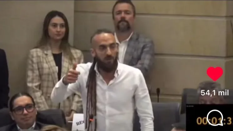 "La mata no mata", el mensaje del congresista Daniel Carvalho pidiendo legalización para el consumo del cannabis