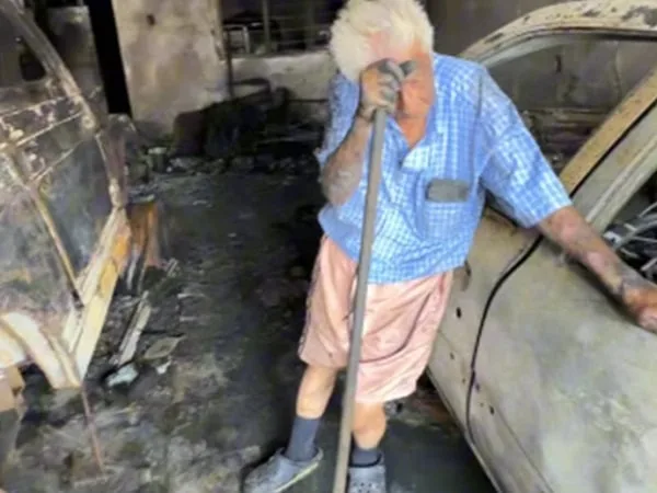 A abuelo se le incendió su taller de mecánica en Palmira, Valle del Cauca.