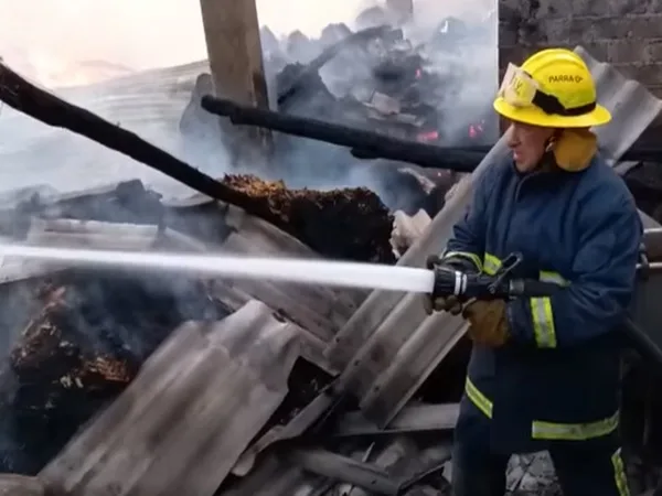 Desolación en El Tambo: trapiche se incendió y gran parte de la infraestructura se destruyó