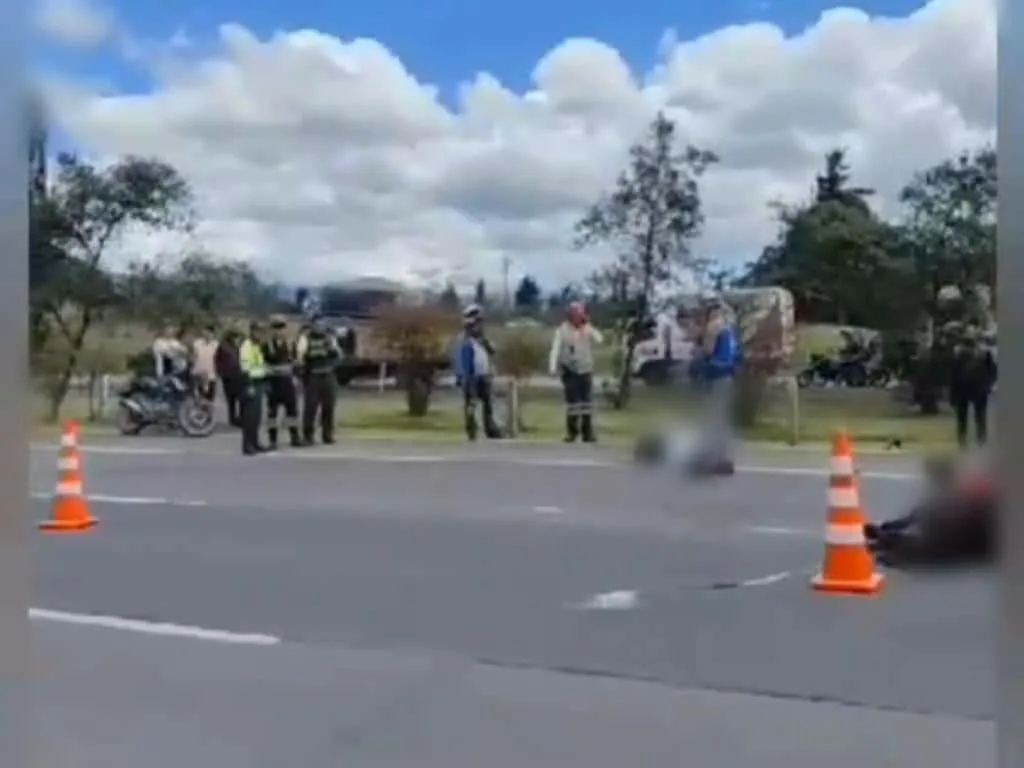 Murieron el caballo y el motorizado tras el fuerte choque