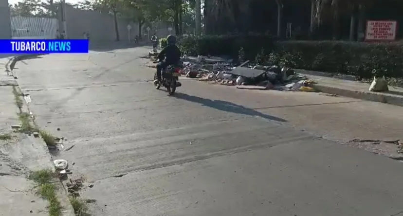 El basurero a ‘cielo abierto’ más ‘peligroso’ de Barranquilla está en la carrera 4 con calle 30, vecinos piden intervención de las autoridades distritales.