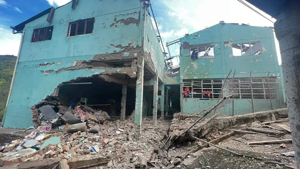 Cilindro fue explotado “controladamente” pero dejó “graves daños” en colegio de Suárez donde estudió Francia Márquez