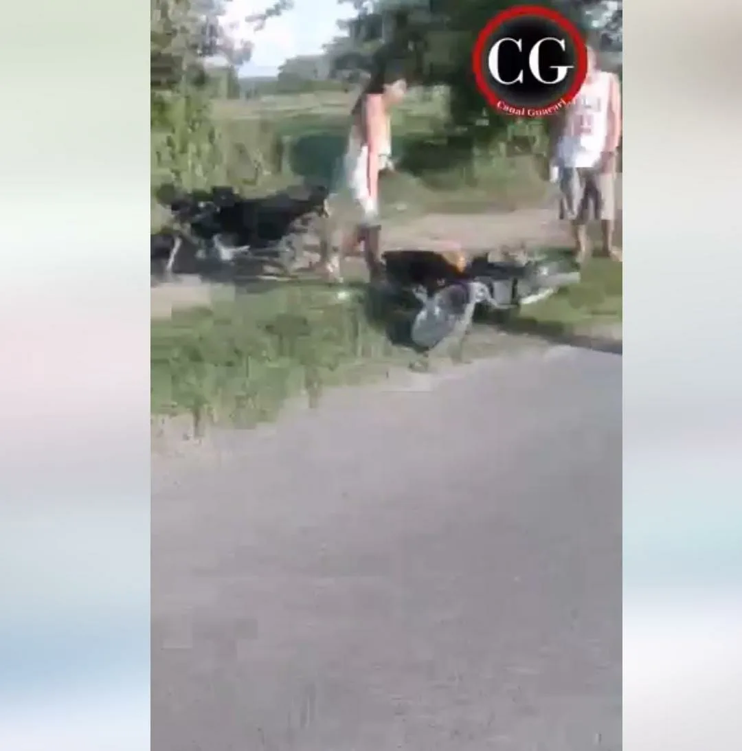 En Guacarí y moto