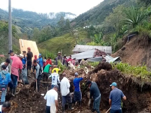 Emergencia en Arboleda: deslizamiento mató a tres personas y una más resultó herida