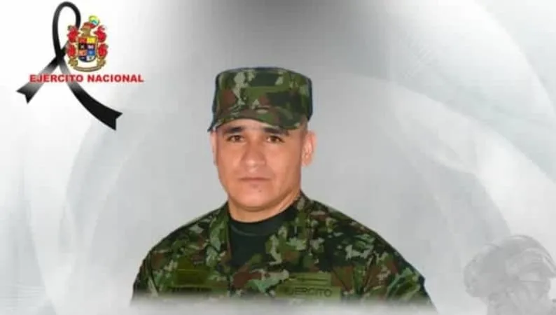 Enfrentamiento entre el Ejército y disidencias de las Farc deja un soldado muerto y tres heridos en Argelia, Cauca.