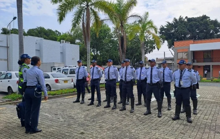 Piden al alcalde de Cali no adelantar convenio para 100 policías de tránsito.