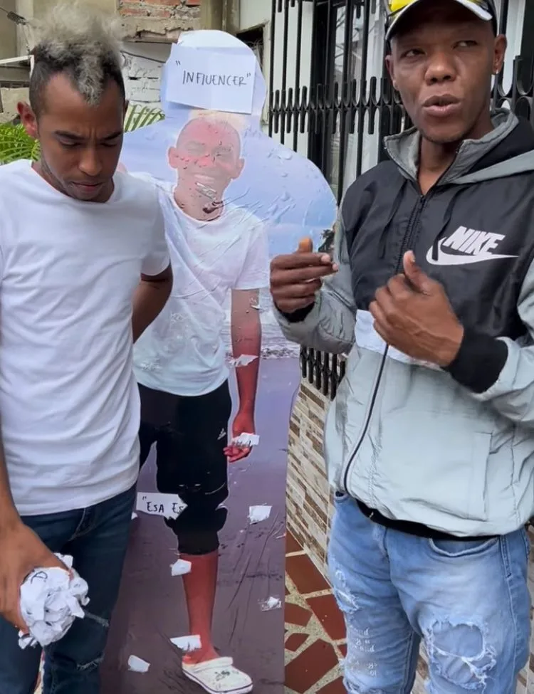 Negro Está Claro reto licor