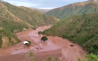 "El reencuentro más lindo", al perro también lo rescataron de la avalancha en Ábrego