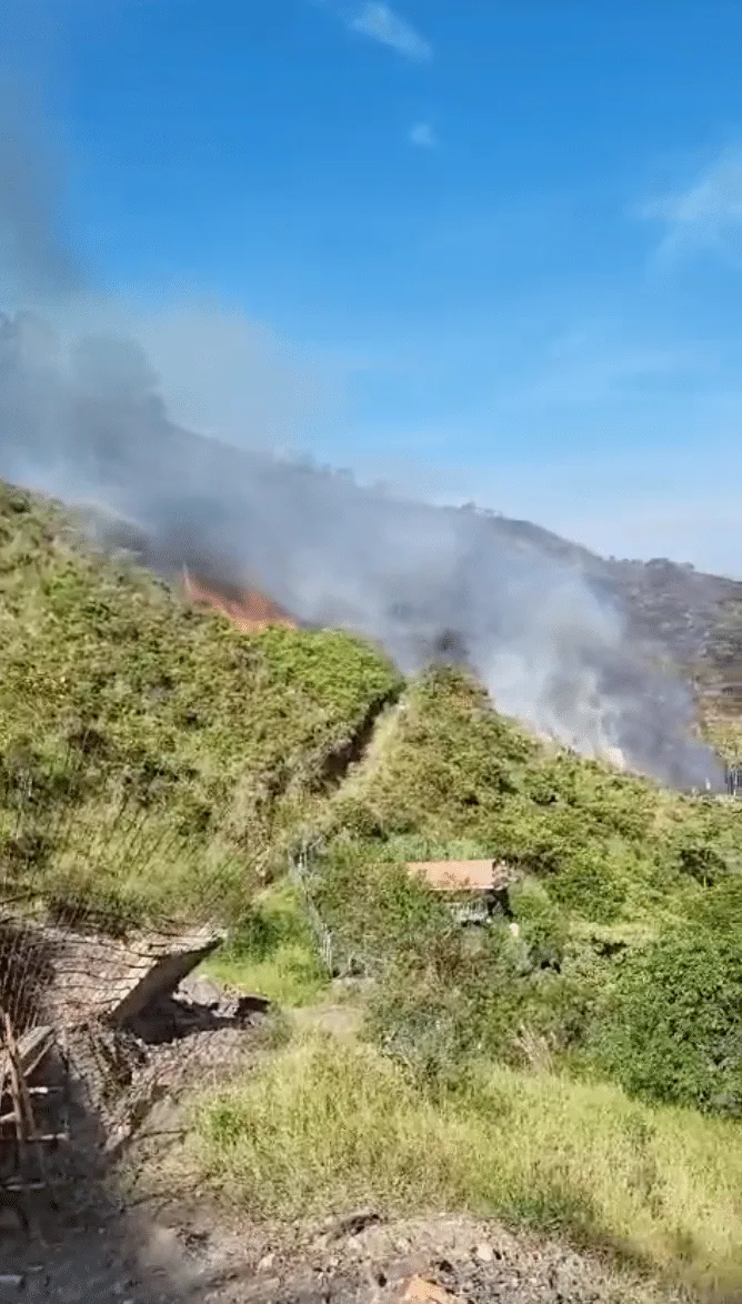 Comunidad del corregimiento La Buitrera, declararon "emergencia ambiental" ante intentos de invasión e incendios registrados