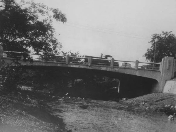 El Puente Juan de Ampudia en Cali, una obra emblemática que pocos caleños reconocen por su nombre, pero muchos transitan a diario
