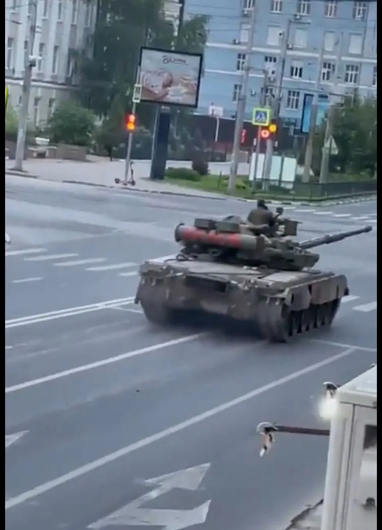 Putin admitió que enfrenta "un motín", un ejército privado que se reveló y tomó una ciudad en Rusia