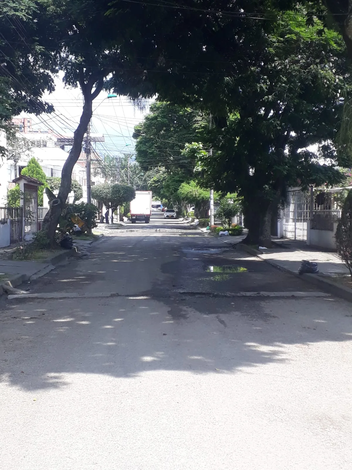 Barrio El Limonar, denuncian el mal estado de las calles, cuando llueve "parecen piscinas olímpicas"