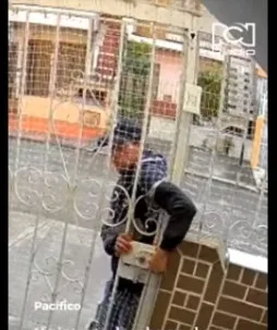 la reja barrio Las Granjas en Cali