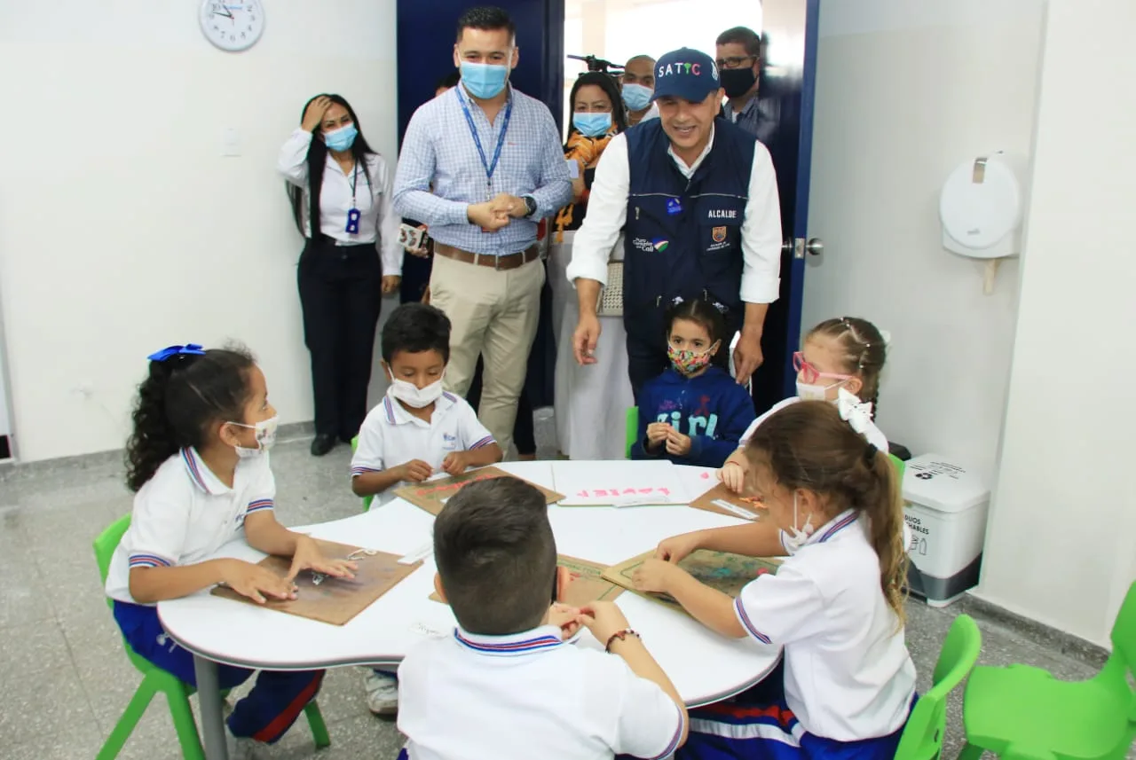 Colegio Comfandi Calipso en Cali