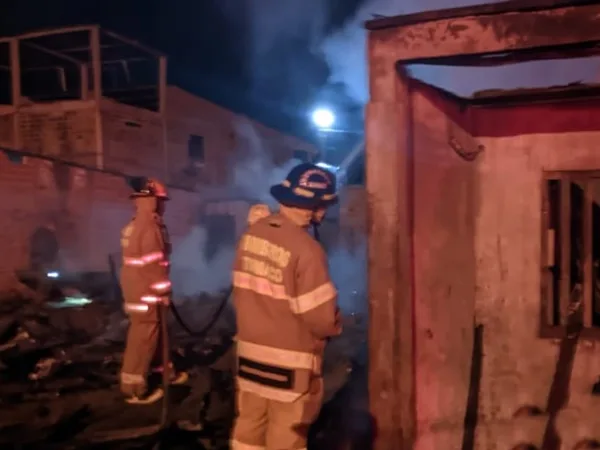 Angustia en Tumaco: se incendiaron dos casas, hubo heridos y pérdida de enseres