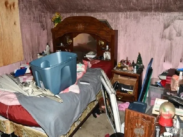 Hombre denuncia que fue prisionero de su madrastra por 20 años.