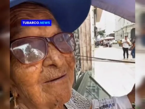 Georgina, la dulce abuela de la Plaza de Cayzedo.