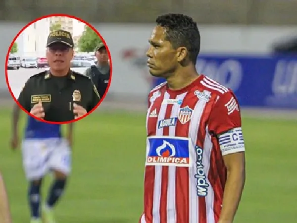 Carlos Bacca, futbolista colombiano y agente del Gaula de la Policía.