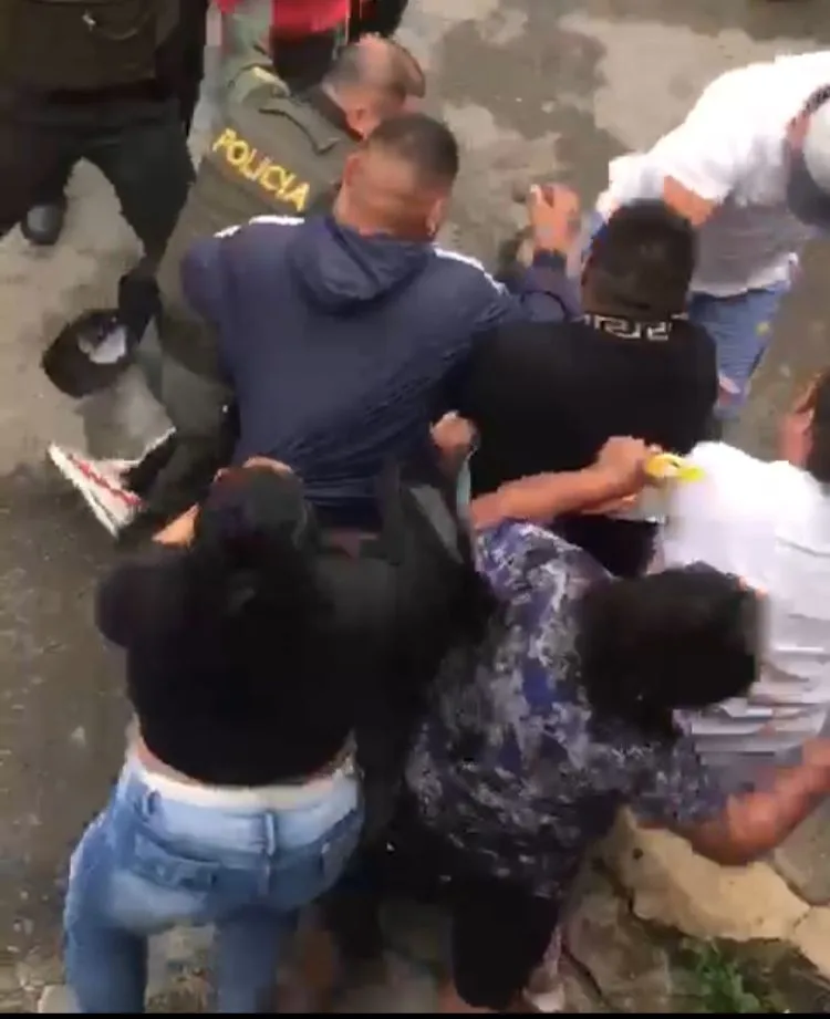 ladrones en Cali justicia por mano propia